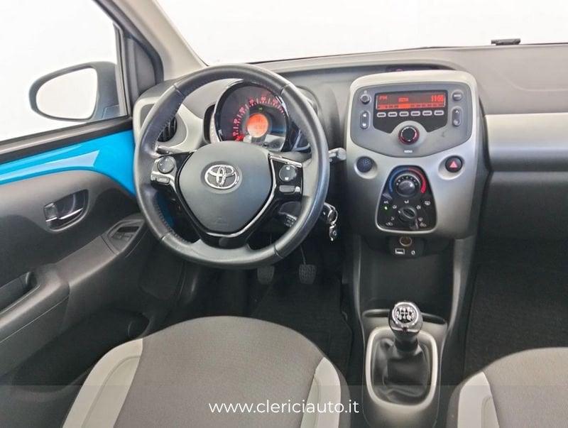 Toyota Aygo 1.0 VVT-i 69 CV 5 porte x-cite