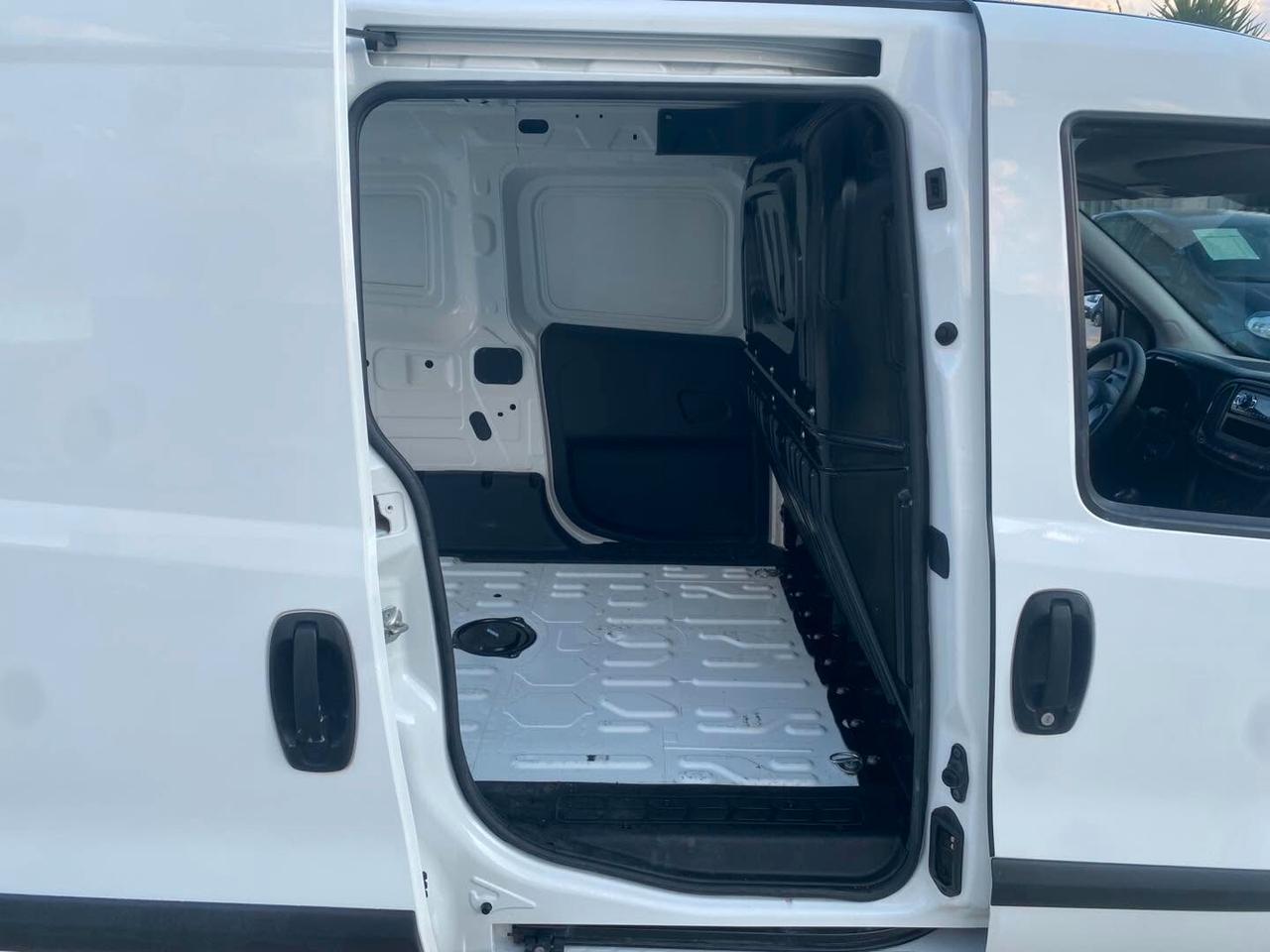 Fiat Doblò Maxi 1.6 Mjt 105 CV 2021