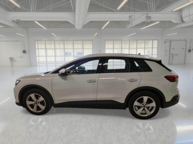 AUDI Q4 E-TRON 35 e-tron Business