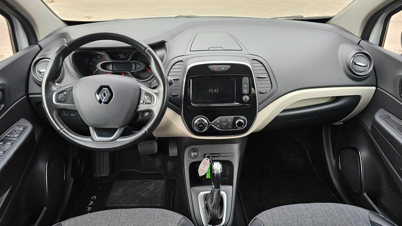 Renault Captur dCi 8V 90 CV EDC Initiale Paris