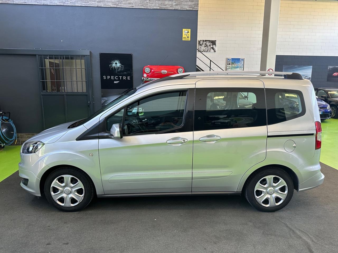 Ford Tourneo Courier 1.0 EcoBoost 100 CV Plus