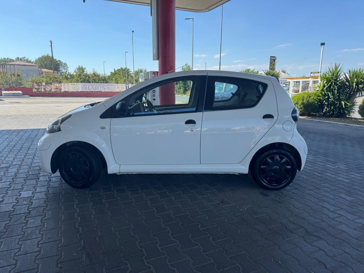 Toyota Aygo 1.0 12V VVT-i 5 porte Sol Connect
