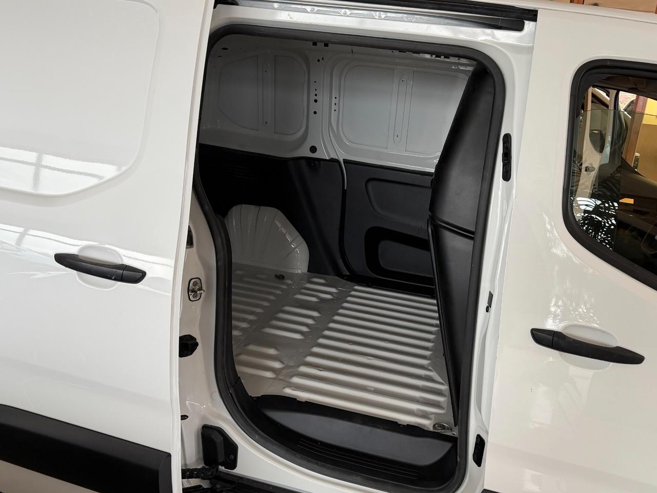 Peugeot Partner 1.5 BLUEHDI 100 cv. PREMIUM (IVA Inclusa)