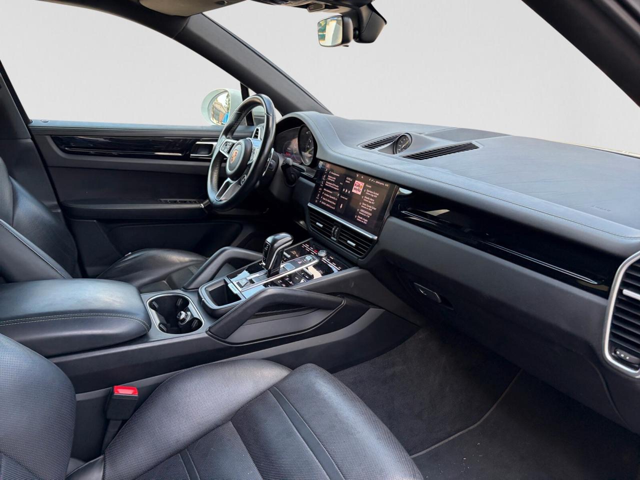 Porsche Cayenne 3.0 V6 E-Hybrid full optional