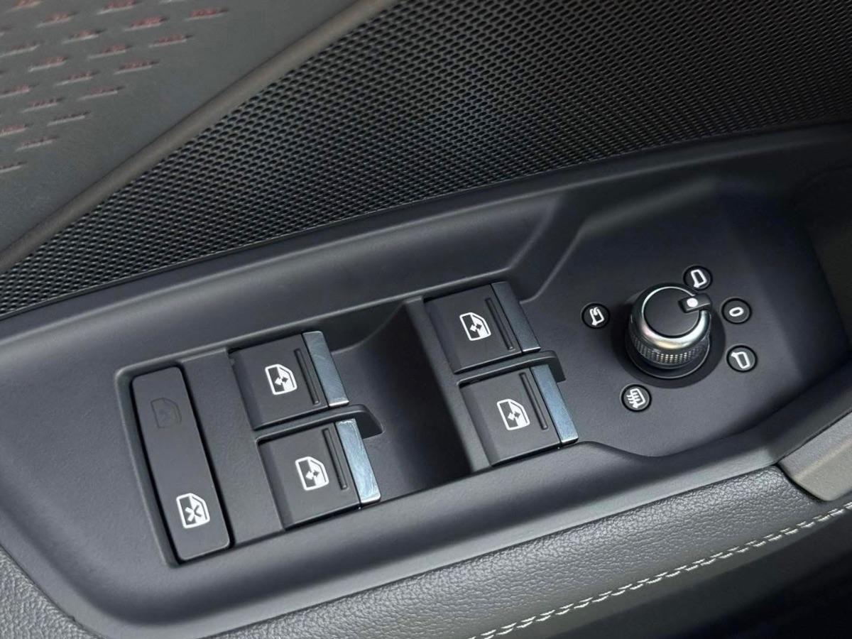 New Audi A3 Sportback 35 TDI S-line edition 150CV