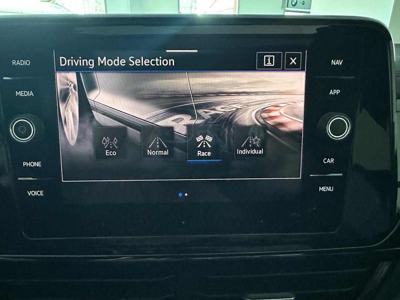 Volkswagen T-Roc R 2.0 TSI DSG 4MOTION BlueMotion Technology
