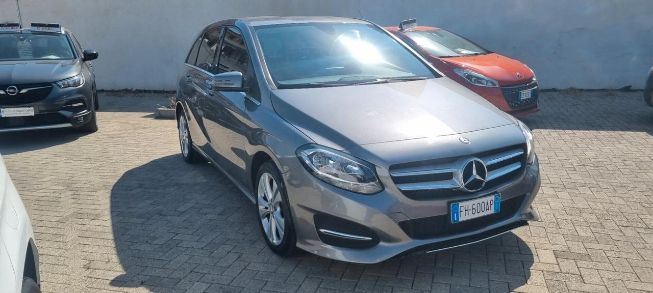 Mercedes-benz B 180 B 180 d Automatic Premium