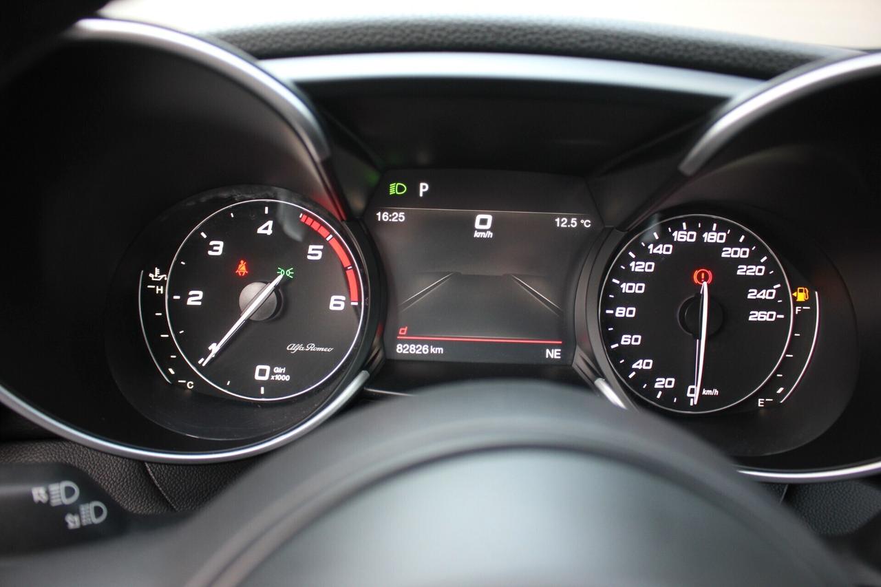 Giulia 160cv-at8*PREZZO VERO*tagliando alfa-unipro