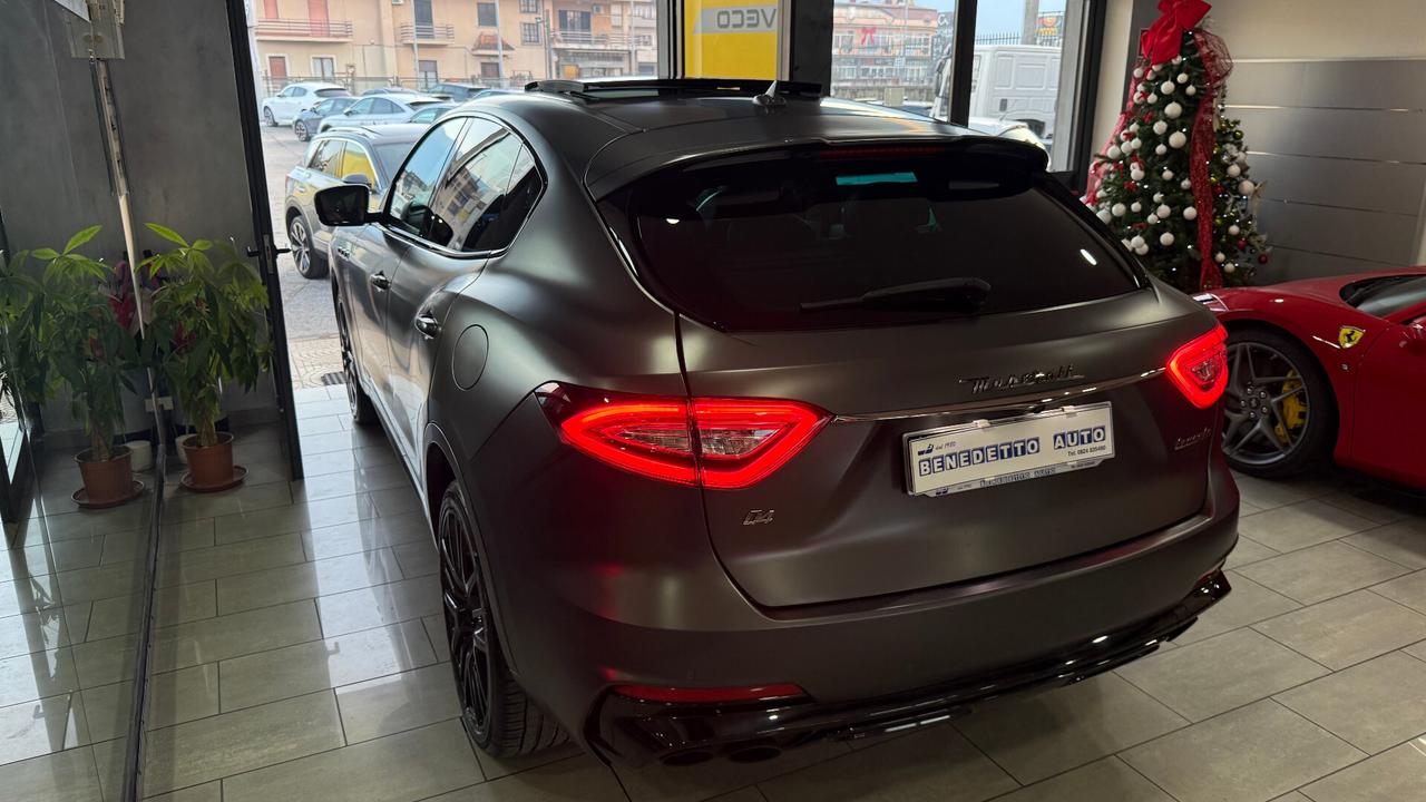 Maserati Levante V6 Diesel AWD Gransport tetto