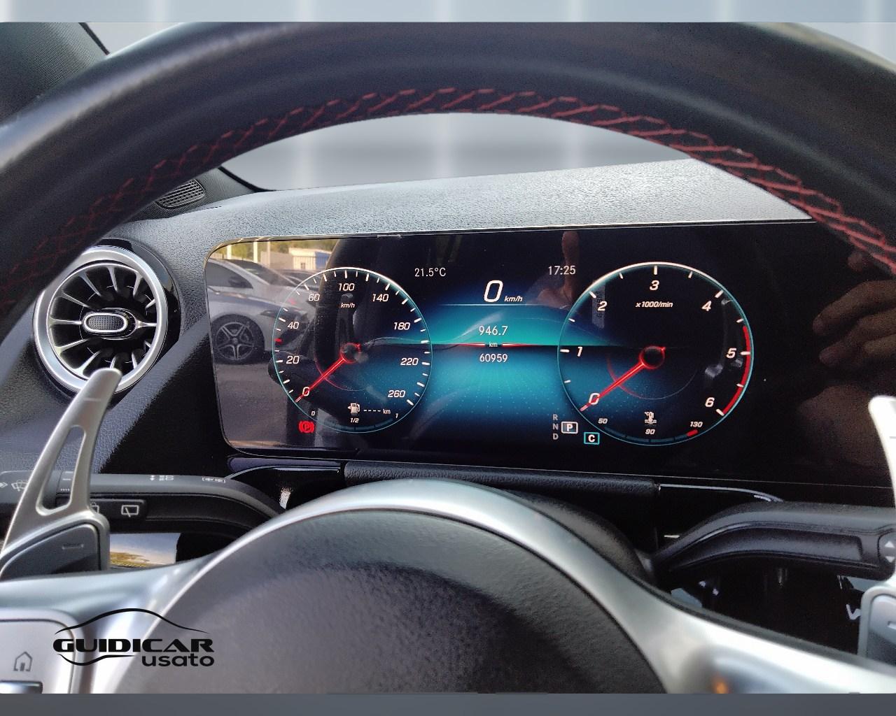 Mercedes-Benz GLA-H247 2020 - GLA 180 d Premium auto