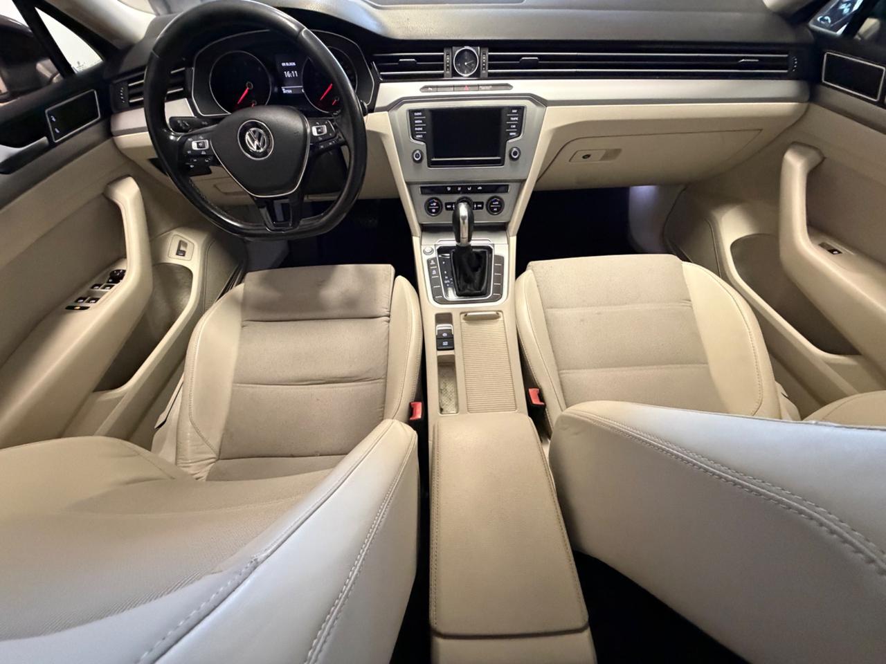 Volkswagen Passat 2.0 TDI DSG Comfortline BlueMotion Technology