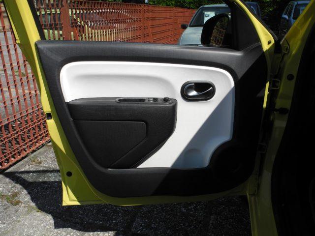 RENAULT Twingo 1.0 SCe Zen 5p. - OK NEOPATENTATI - "DA VETRINA"