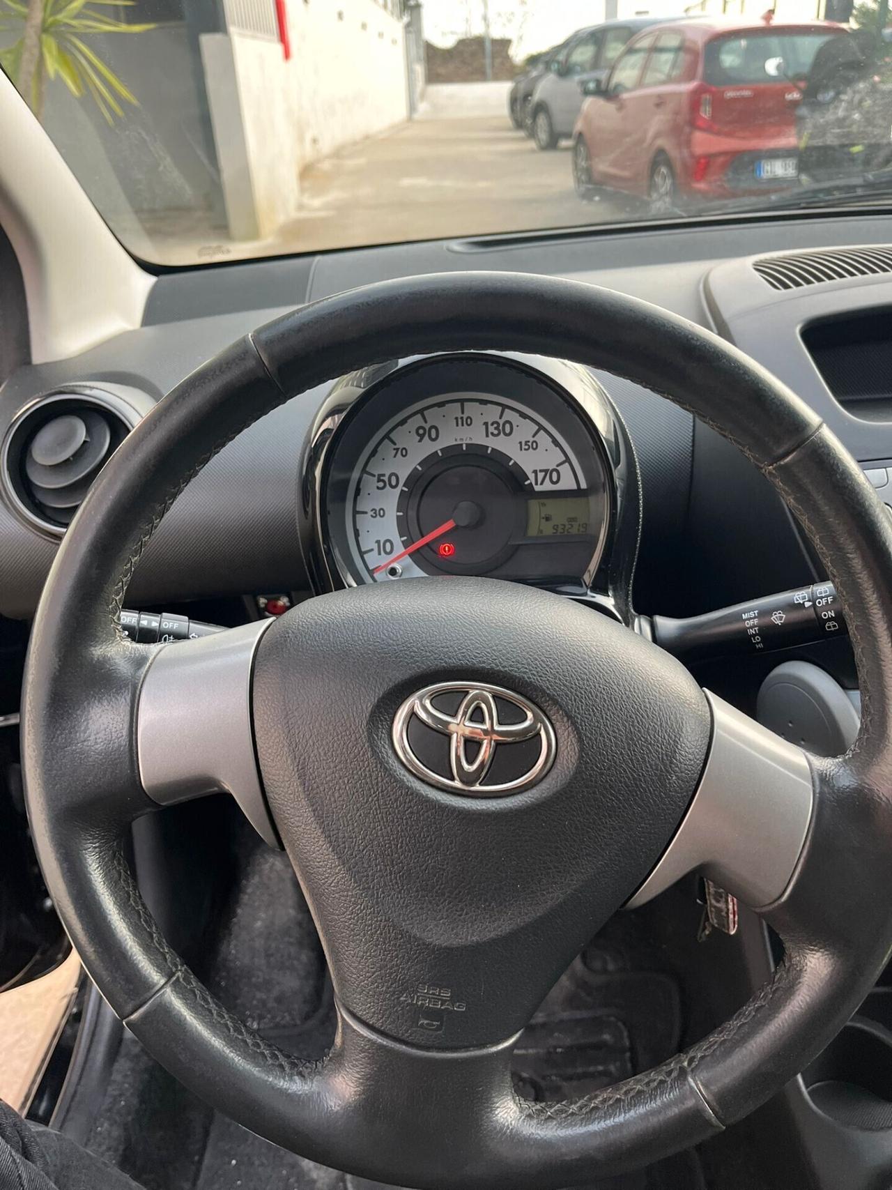 Toyota Aygo 1.0 12V VVT-i 5 porte Active Connect