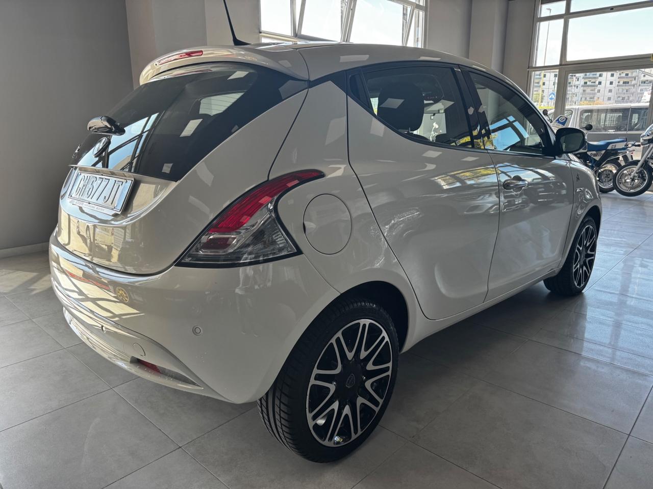LANCIA YPSILON MY2023 GPL ALBERTA FERRETTI