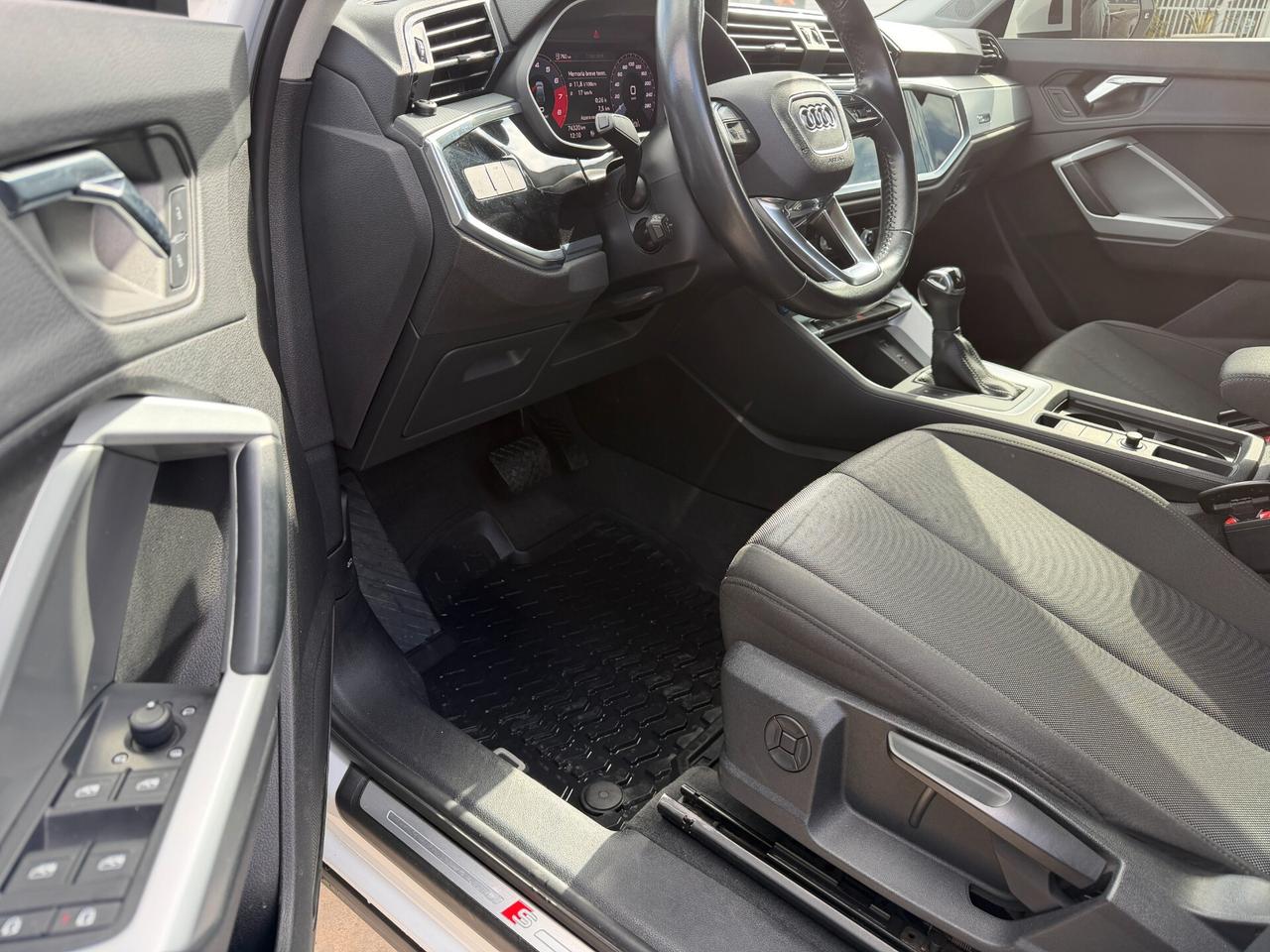 Audi Q3 35 TFSI S tronic line edition