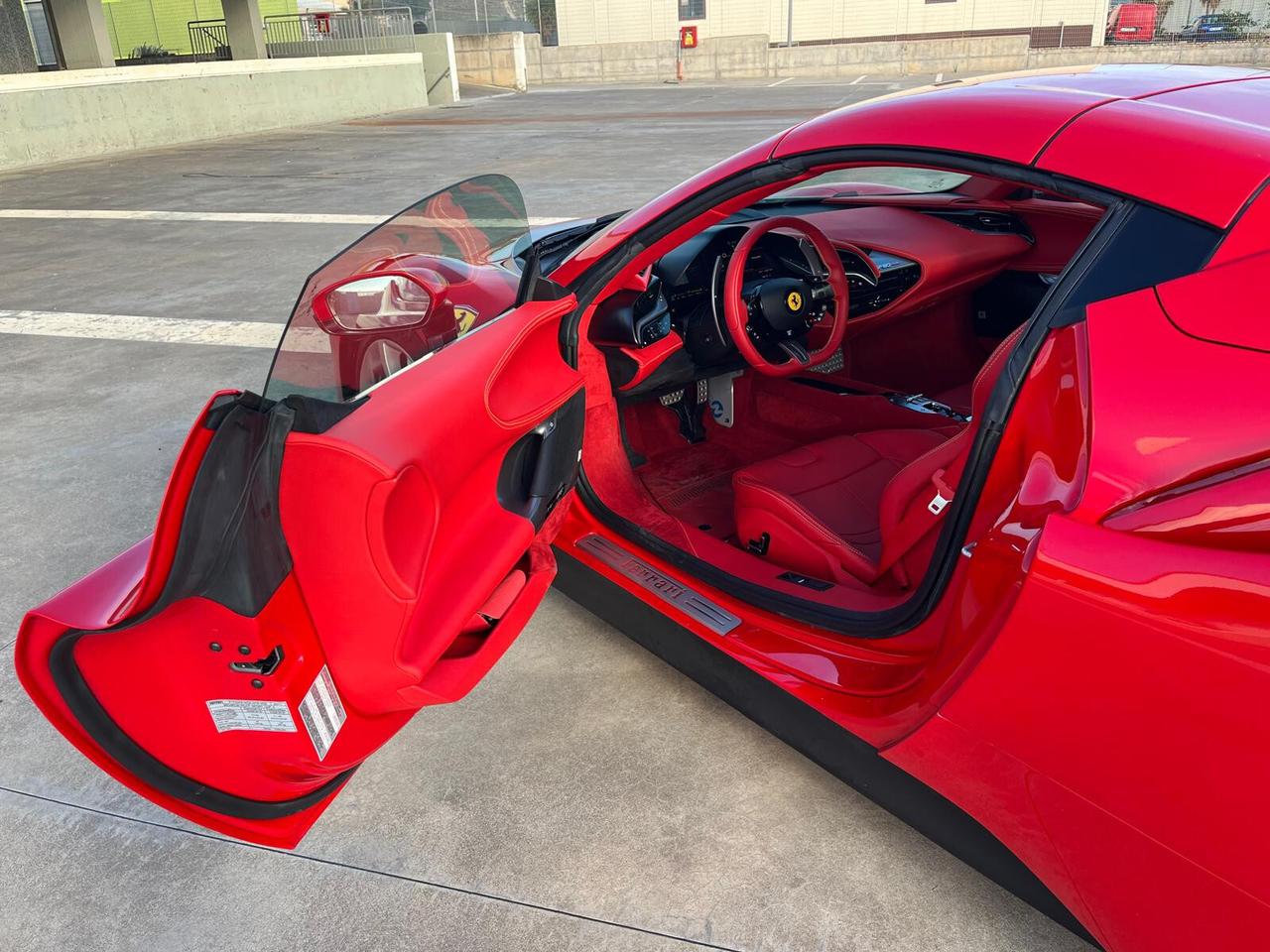 Ferrari SF90 Spider