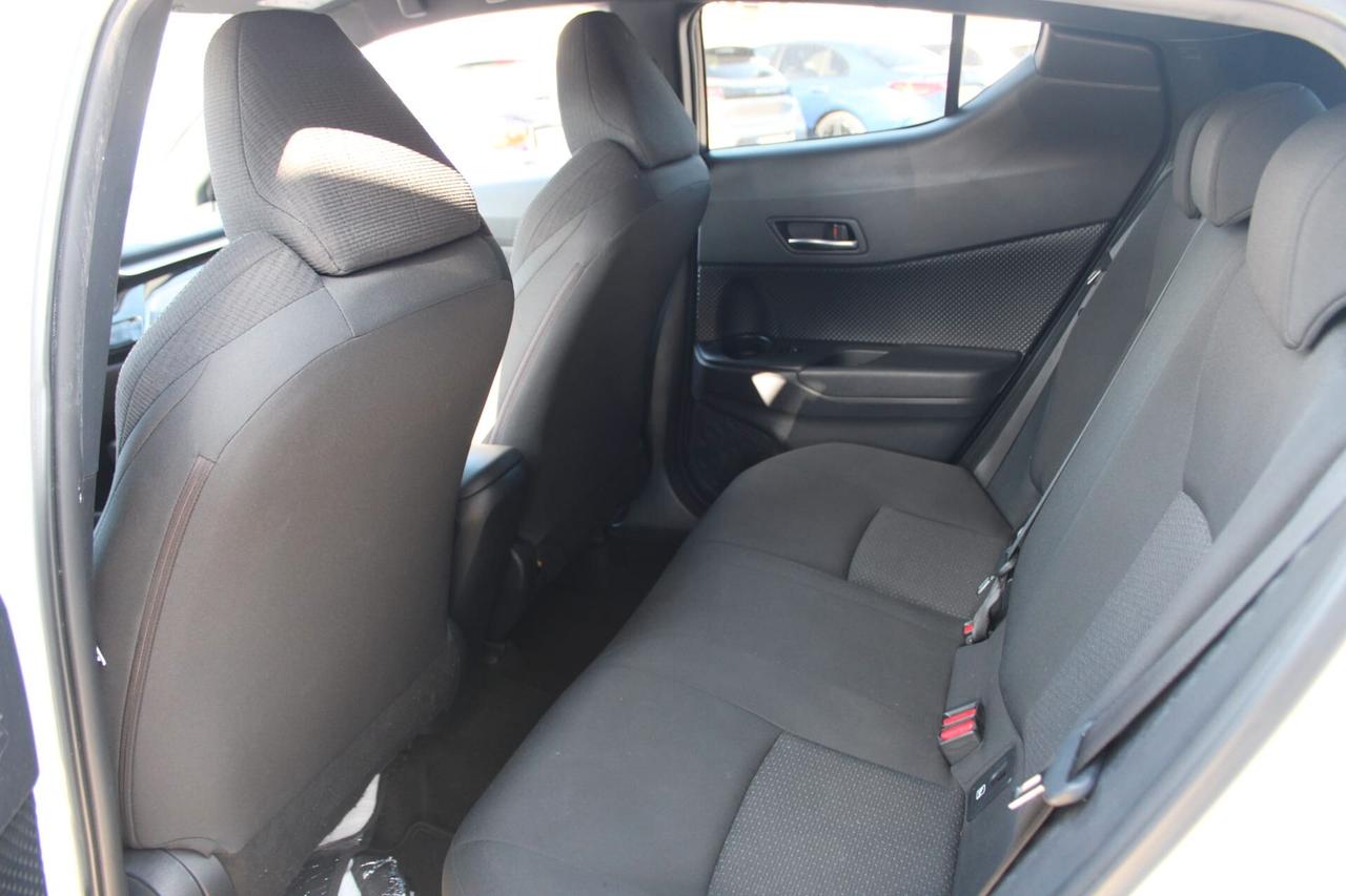 Toyota C-HR 1.8 Hybrid E-CVT Trend