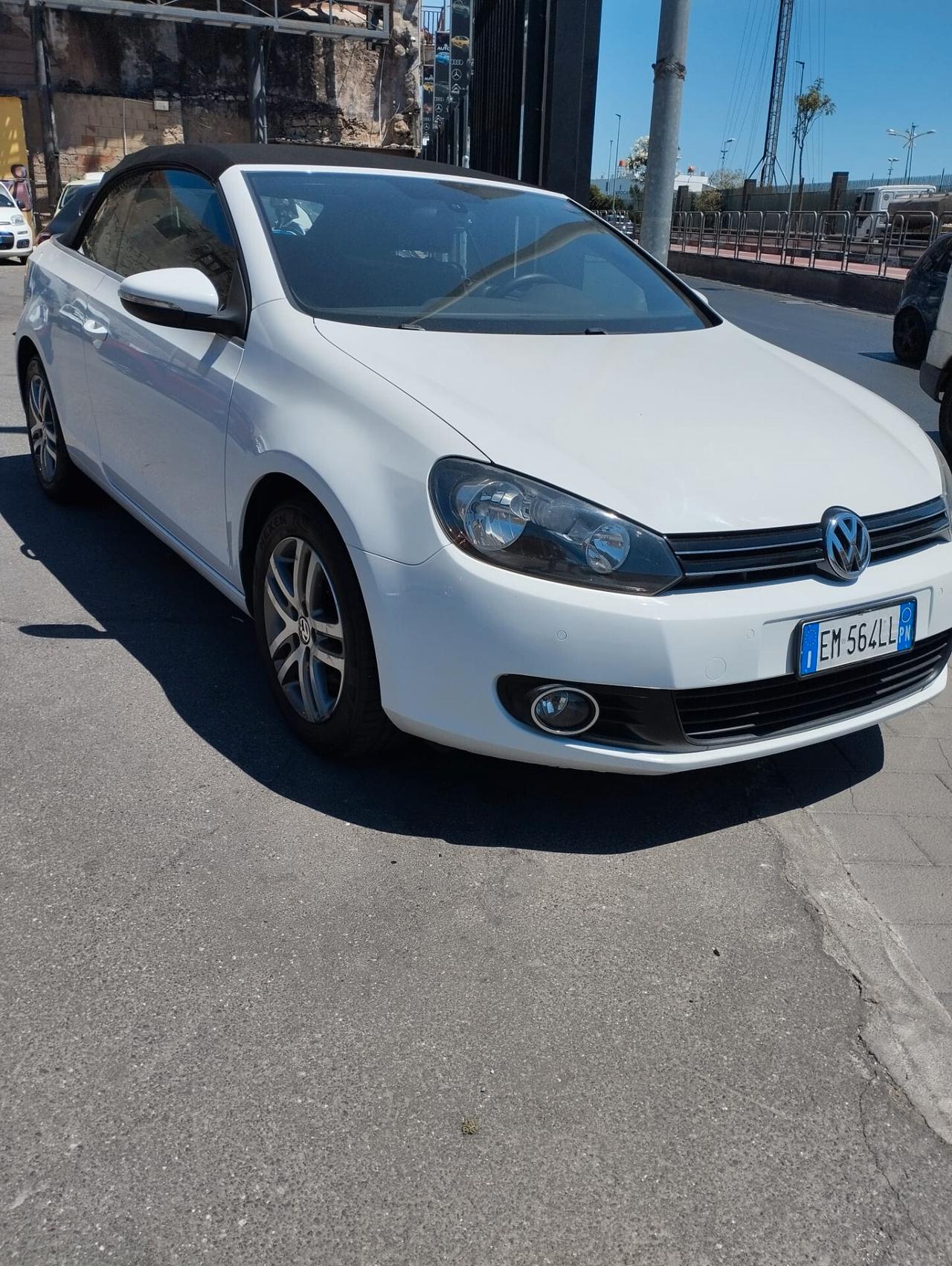 Volkswagen Golf Cabriolet 1.6 TDI DPF 3p. Highline