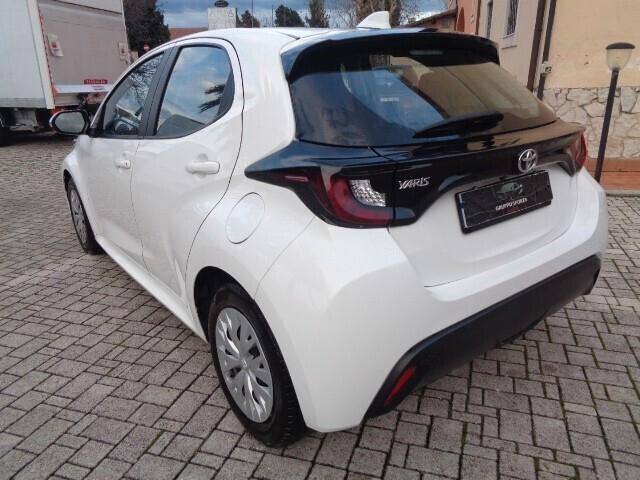 Toyota Yaris 1.0 5 porte Active OK NEOPATENTATI NO VINCOLO DI FINANZIAMENTO
