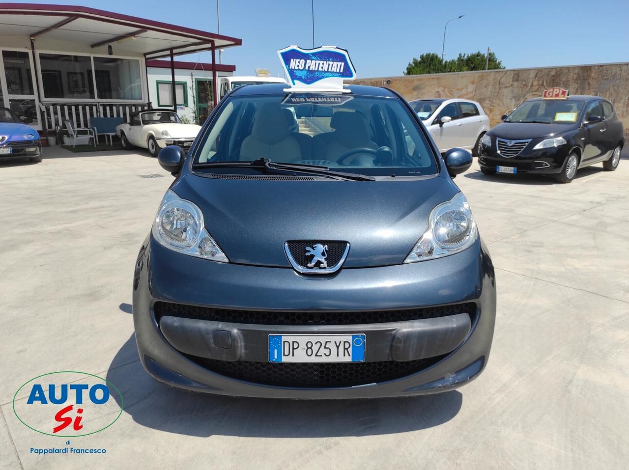 Peugeot 107 1.0 Benzina - 68cv NEOPATENTATI