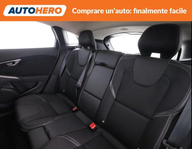 VOLVO V40 T2 Business Plus