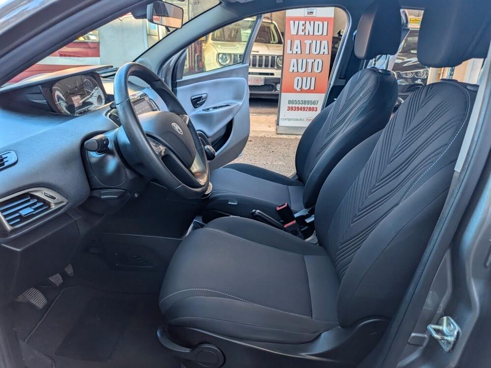 Lancia Ypsilon 1.0 Hybrid UNIPRO' SENZA VINCOLI DI FINANZIAMENTO