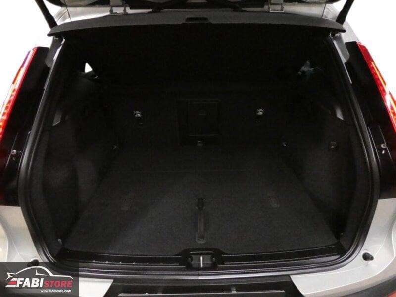 Volvo XC40 1.5 T2 129Cv Momentum - LED, Navi, Cockpit, Traino