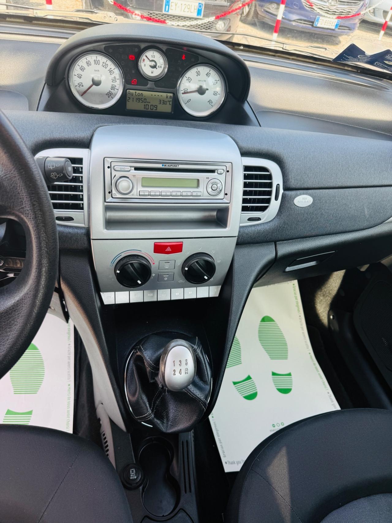 Lancia Ypsilon 1.2 69 CV