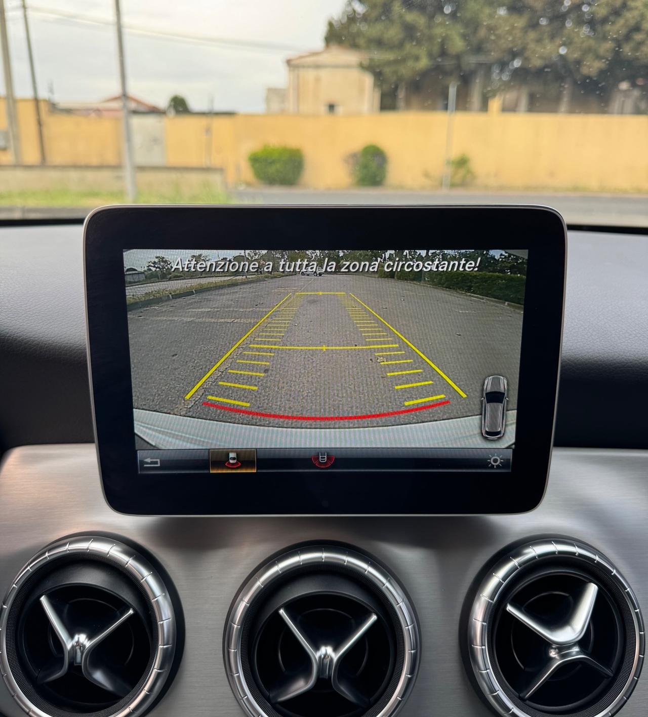 Mercedes CLA 200 d PREMIUM AMG