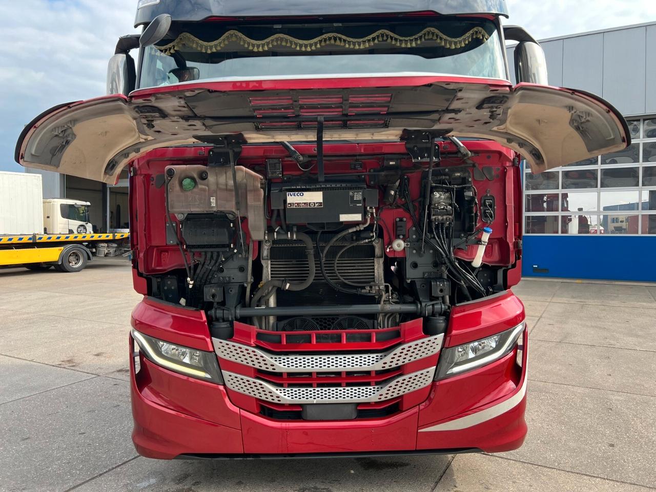 IVECO AS440 S-WAY 570 (C10)