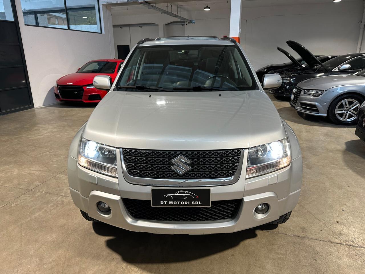 Suzuki Grand Vitara 2.4 5 porte AUTOMATICA - RIDOTTE BLOCCO DIFF.