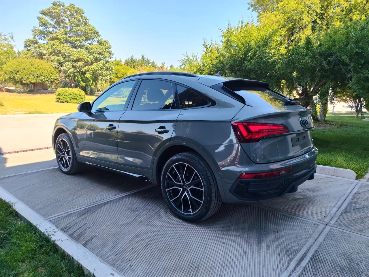 Audi Q5 40 TDI 204 CV quattro S tronic Identity Black