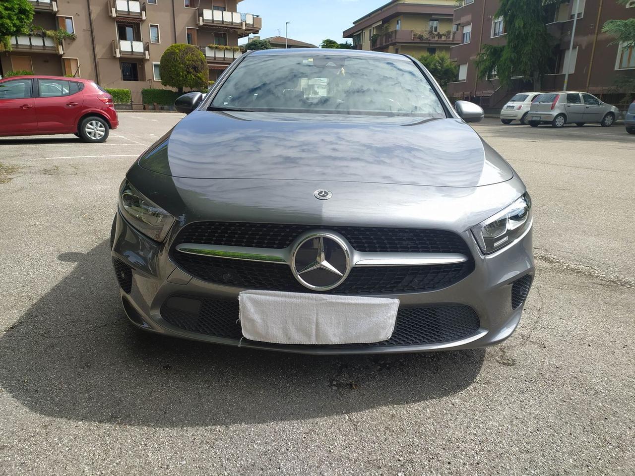 Mercedes-Benz A 180 Business