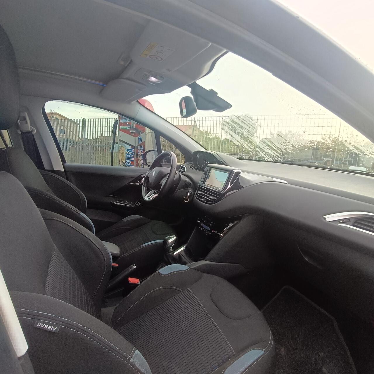 Peugeot 208 1.4 HDi 68 CV 3 porte Allure