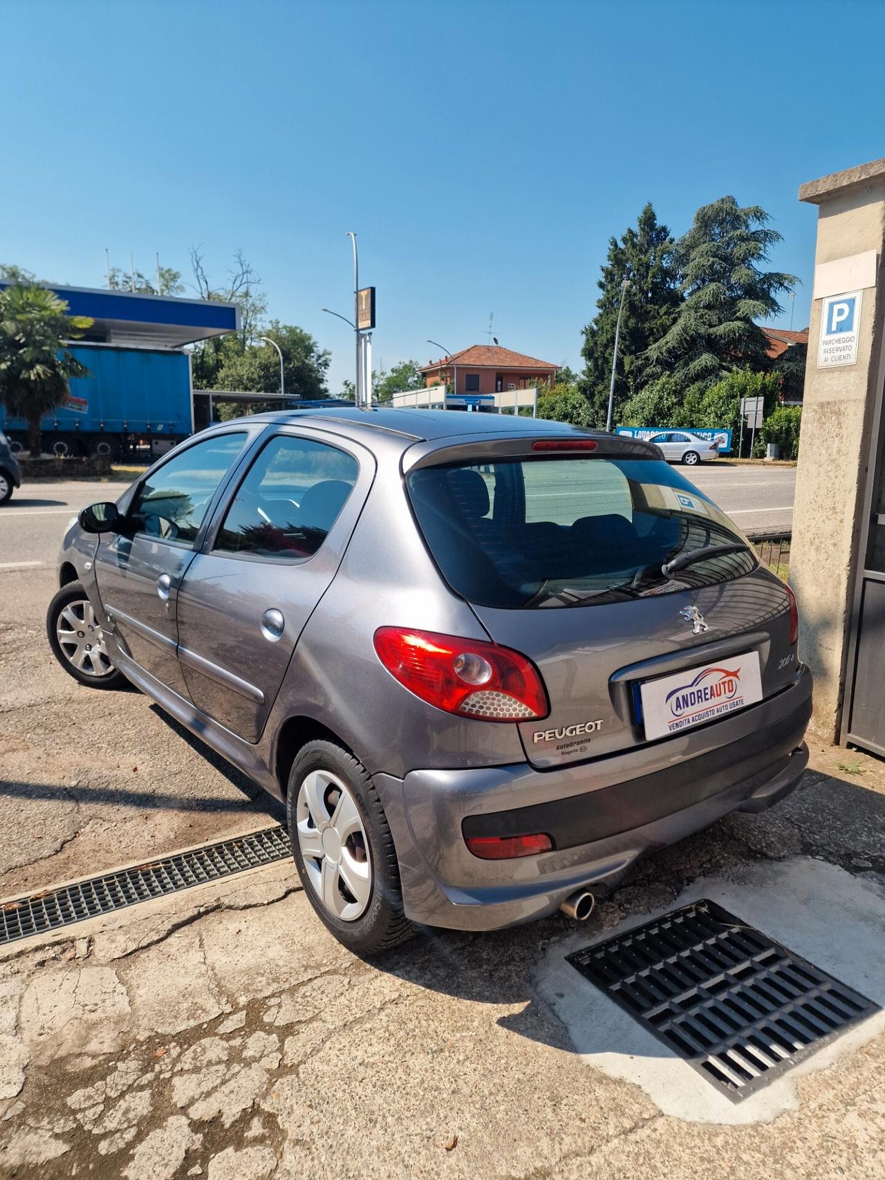 Peugeot 206 Plus 1.1 60CV 5p. distribuzione ok.