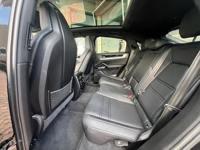 Porsche Cayenne Coupé 3.0 V6 S E-Hybrid Subentro Leasing