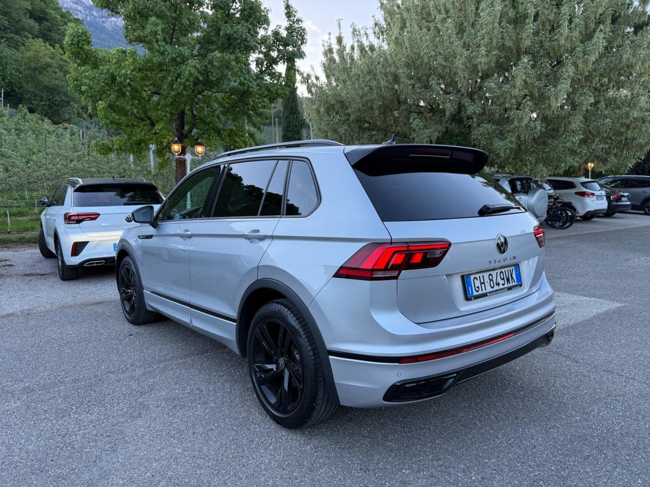 Volkswagen Tiguan 2.0 TDI 150 CV SCR DSG R-Line