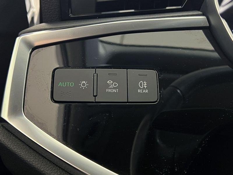 Audi Q3 Q3 35 1.5 tfsi Business Advanced s-tronic