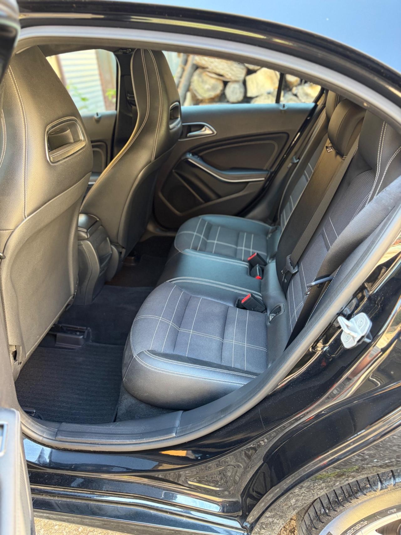 Mercedes-benz A 180 d Premium