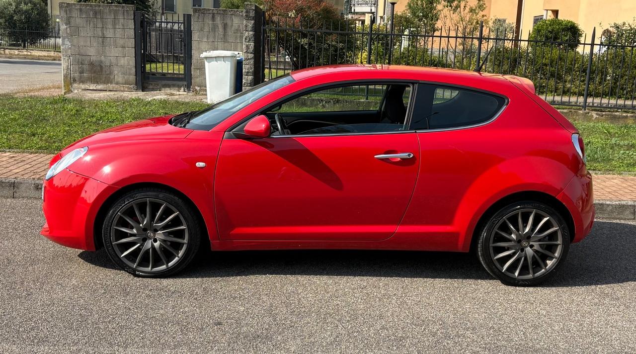 Alfa Romeo MiTo 1.6 JTDm 16V Distinctive Sport Pack