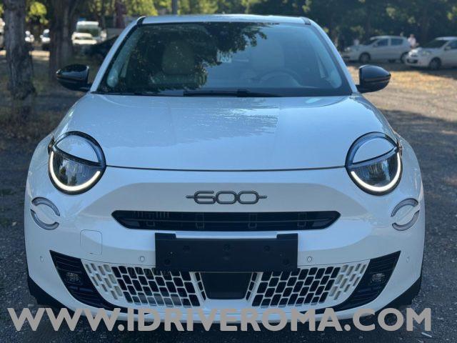 FIAT 600 Hybrid 100 CV DCT MHEV La Prima