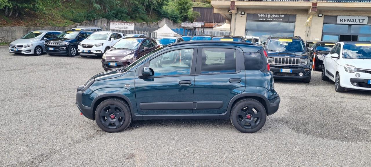 Fiat PANDA CROSS 1.0 FireFly Hybrid -9/23-km 7700