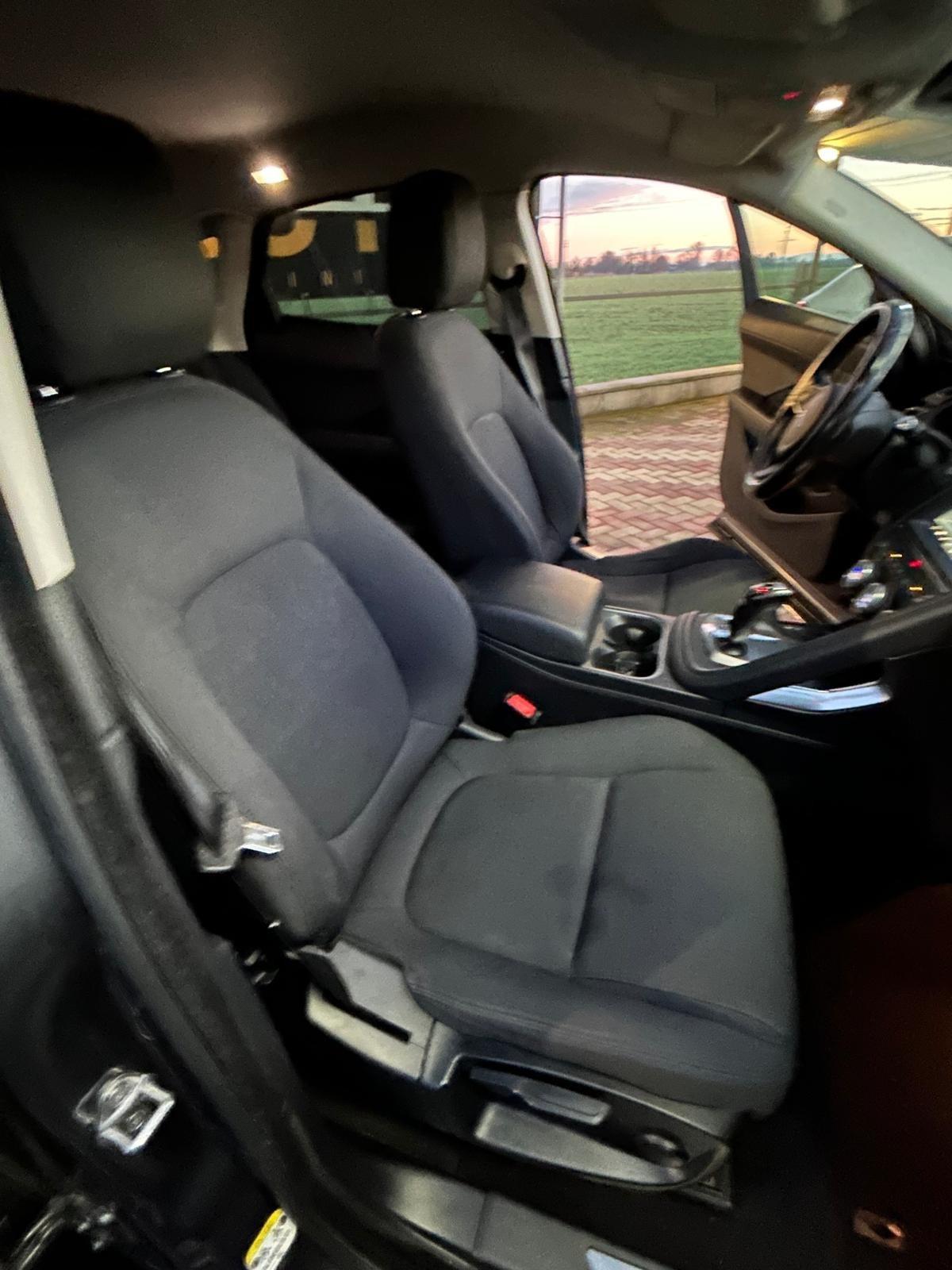 Jaguar E-Pace 2.0D 150 CV AWD aut. R-Dynamic HSE