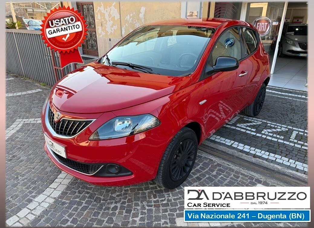 Lancia Ypsilon 0.9 TwinAir 85cv Metano Ecochic Silver