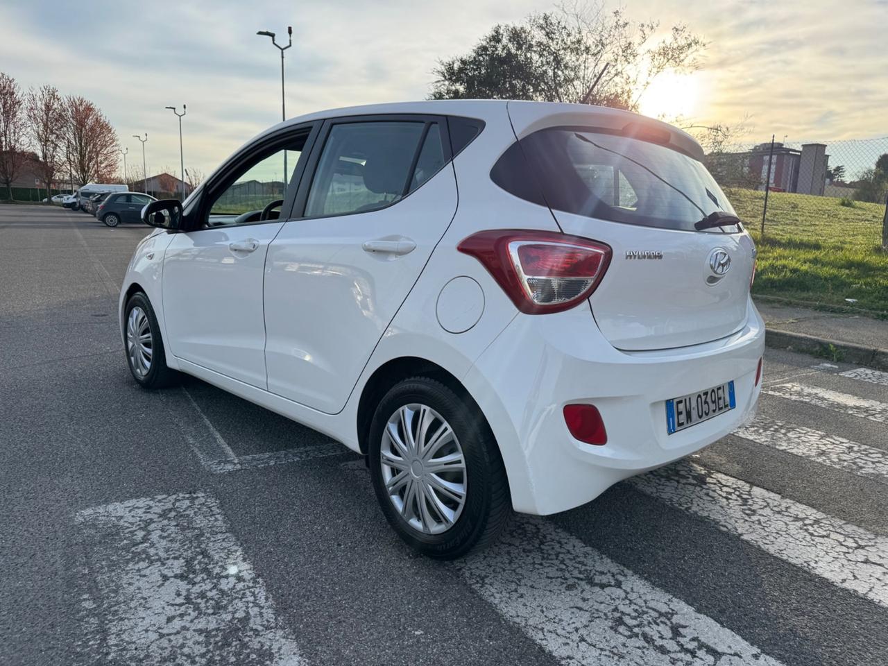 Hyundai i10 manutenzione completa idonea ai neopatentati