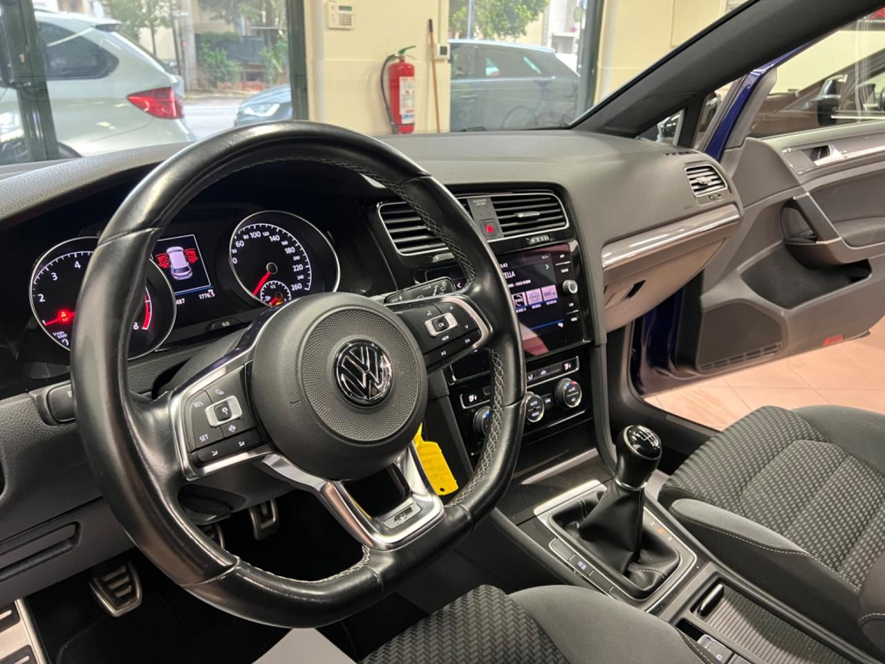 Volkswagen Golf 1.0 TSI 115 CV 5p. Sport BlueMotion Technology