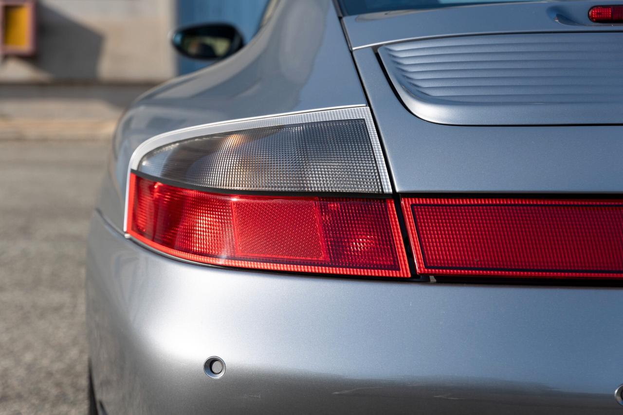 Porsche 911 Carrera 4S cat Coupé