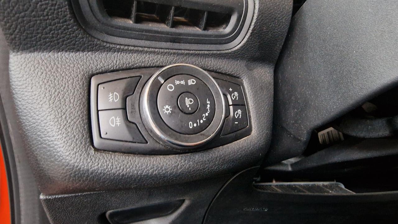 Ford B-Max 1.5 TDCi 75 CV Titanium