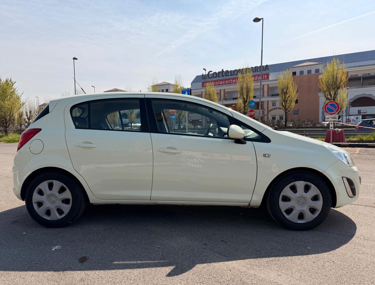 Opel Corsa 1.2 5 porte Club CAMBIO AUTOMATICO