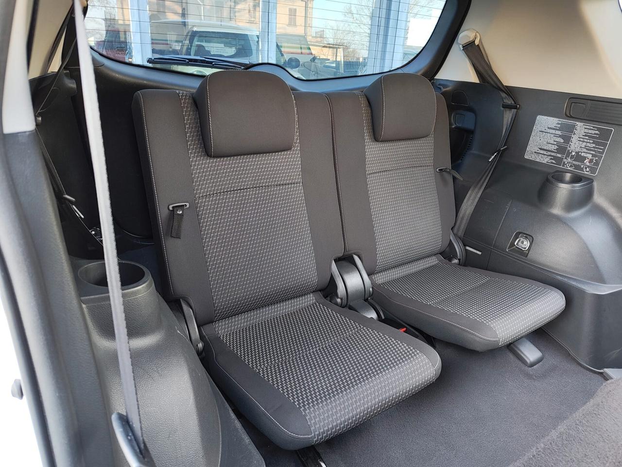 Toyota Verso 1.6 D-4D 7 posti *TETTO PANORAMA*